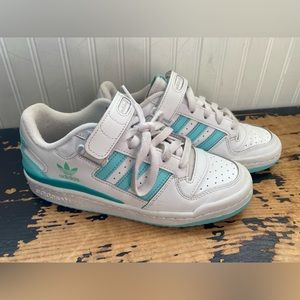 Really good condition adidas with Velcro strap